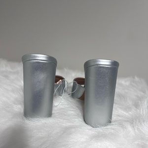 12 Thompson women’s shoes, size7.5